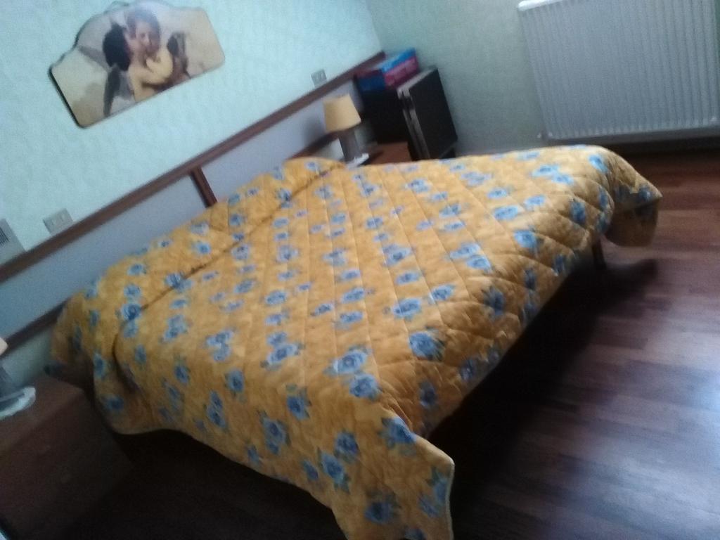 Hotel Cristallo Assergi Cameră foto